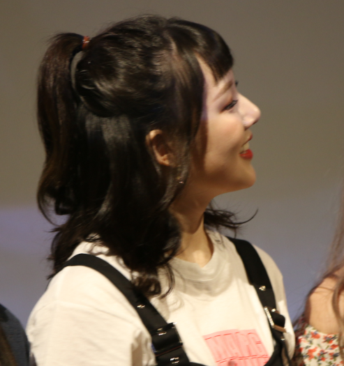 플레시가 들고다니는 이유가 있구나,, 크흠 | 인스티즈