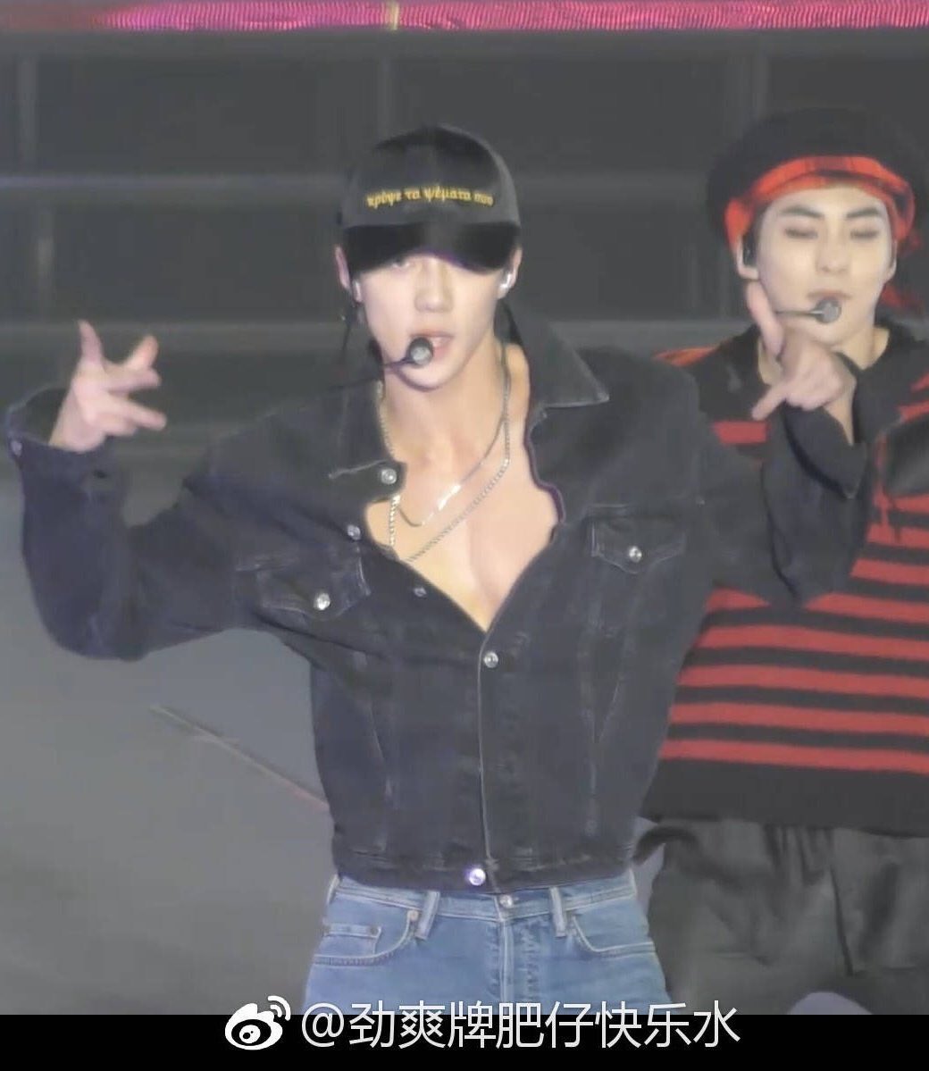 ㄹㅇ내기준 남돌 몸매 원탑임 | 인스티즈