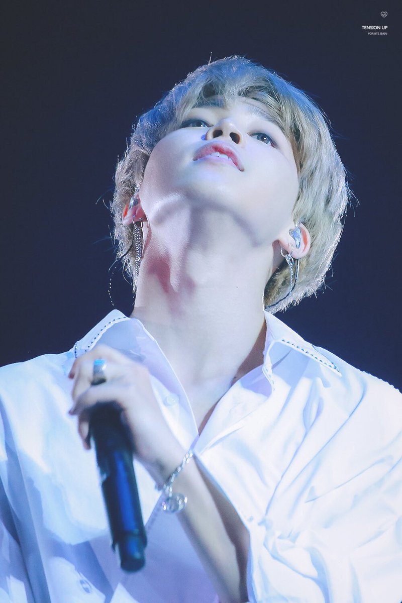 진짜 이 극싸 각도로 잘 나오기 힘든데 방탄 지민이봐ㄷㄷㄷ | 인스티즈