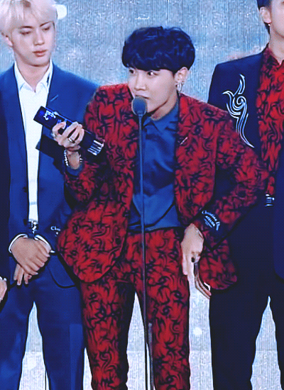 방탄 제이홉 미인인 거 세상 사람들 다 알아야돼 | 인스티즈