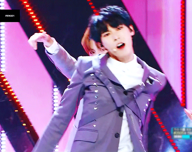 랜첨 1이 랜첨 2한테 사랑한다고 고백하자 랜첨 3이 다가와서 다짜고짜 마늘을 엎었다 | 인스티즈