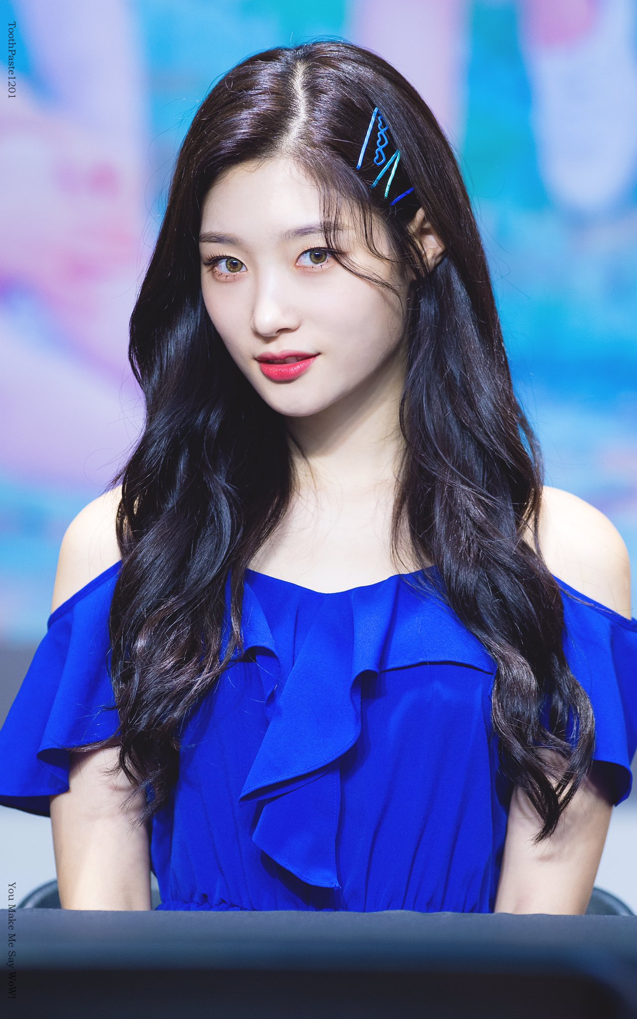 Which color does Jung Chaeyeon look better with? ~ pannatic