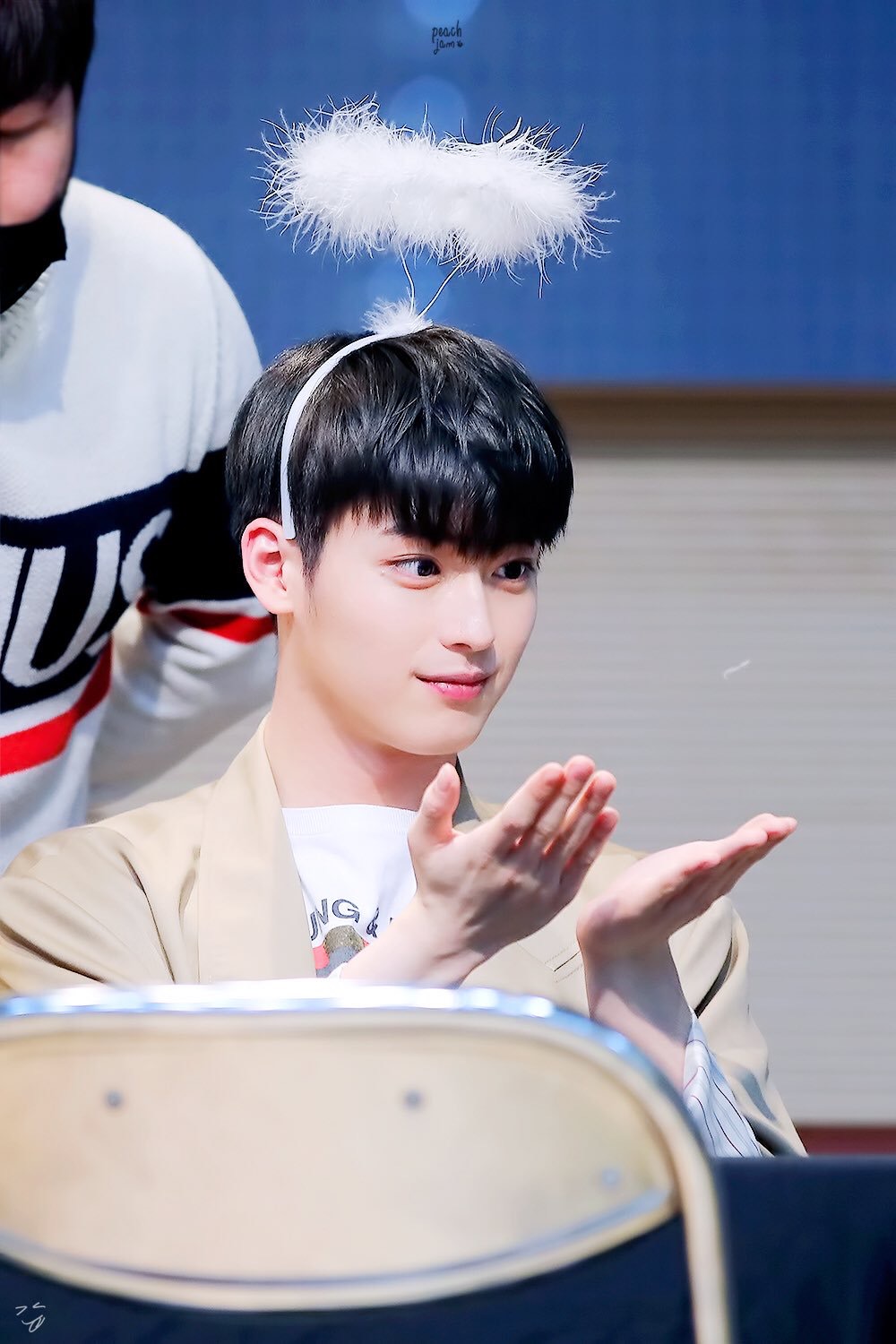 ㄹㅊ 최애 나오면 잠자기 | 인스티즈