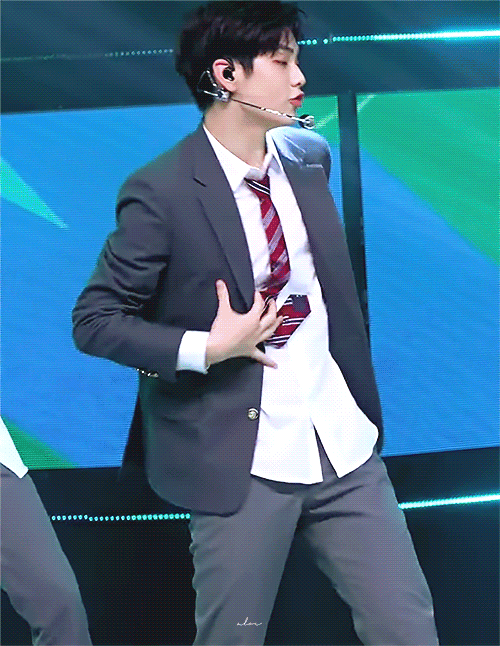 ㄹㅊ이긴 한데 어차피 잘생겼을 테니 눈호강 하고 가세요 | 인스티즈