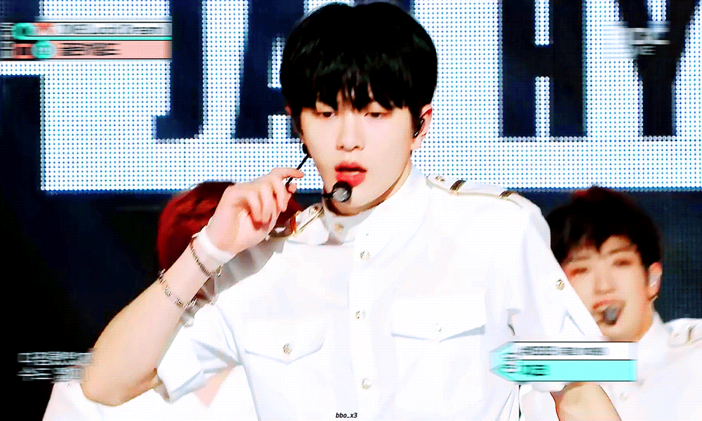 ㄹㅊ 골차 1이 치킨시키고 2가 피자시켰는데 3이 다 뺏어먹음 | 인스티즈