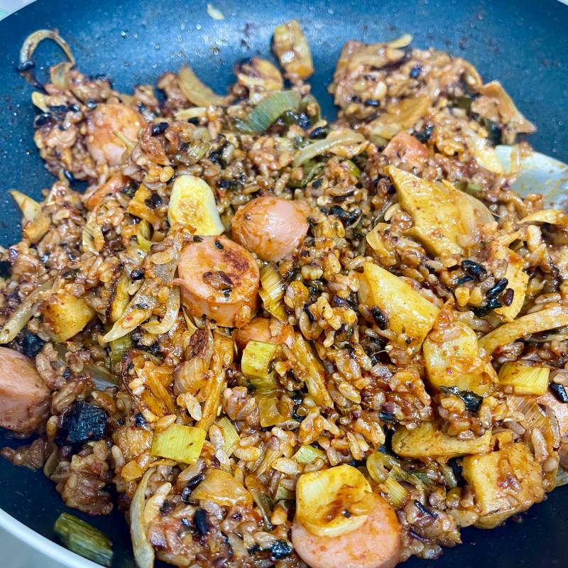 남은엽떡볶음밥 할때 토마토소스 약간 넣어봐 - 인스티즈(instiz) 익명잡담 카테고리 남은엽떡볶음밥 할때 토마토소스 약간 넣어봐 - 인스티즈(Instiz) 익명잡담 카테고리