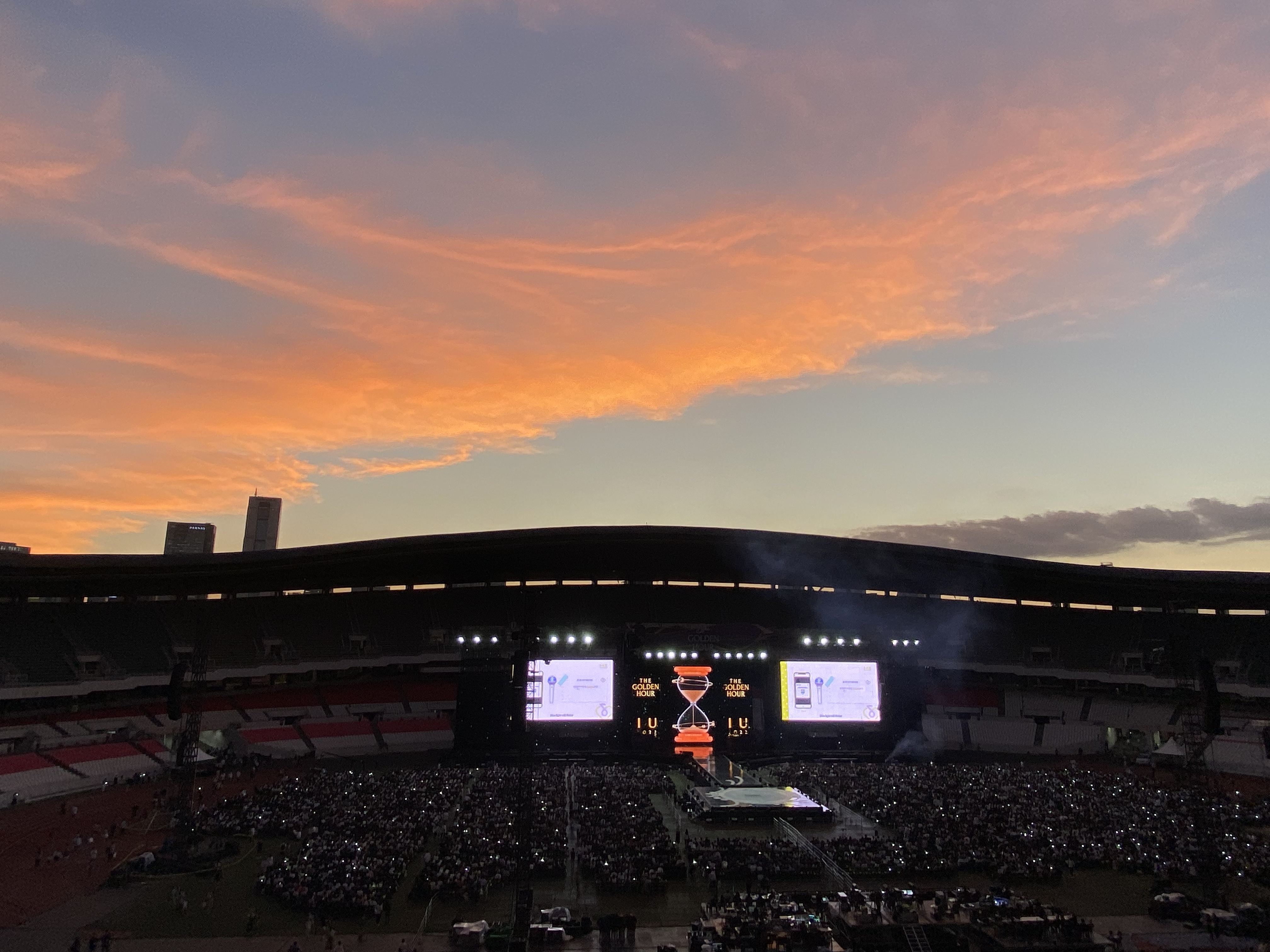 [잡담] 곧 아이유 콘서트 시작이다^_^ | 인스티즈