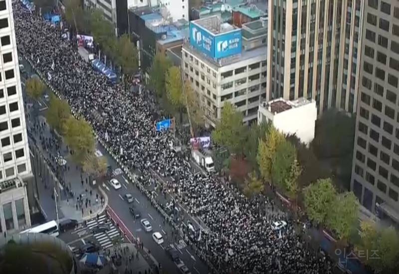 실시간 시청광장 윤석열 퇴진집회 인파 CCTV 화면.jpg ㄷㄷ | 인스티즈