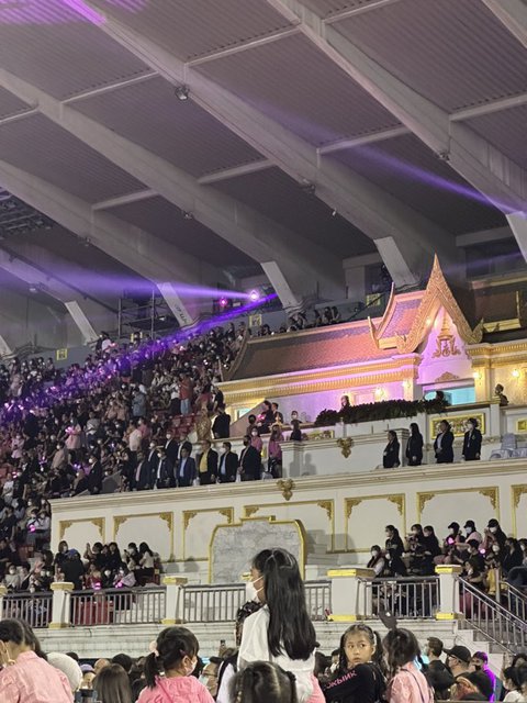 [잡담] 와 블핑 콘서트 태국왕족자리... | 인스티즈