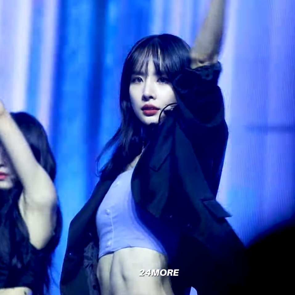 [잡담] 설아언니 복근은 앱크랙 복근..... ️ - 인스티즈(Instiz) 연예 카테고리