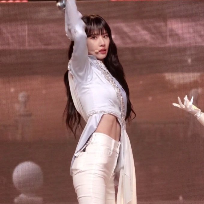 [잡담] 설아언니 복근은 앱크랙 복근..... ️ - 인스티즈(Instiz) 연예 카테고리