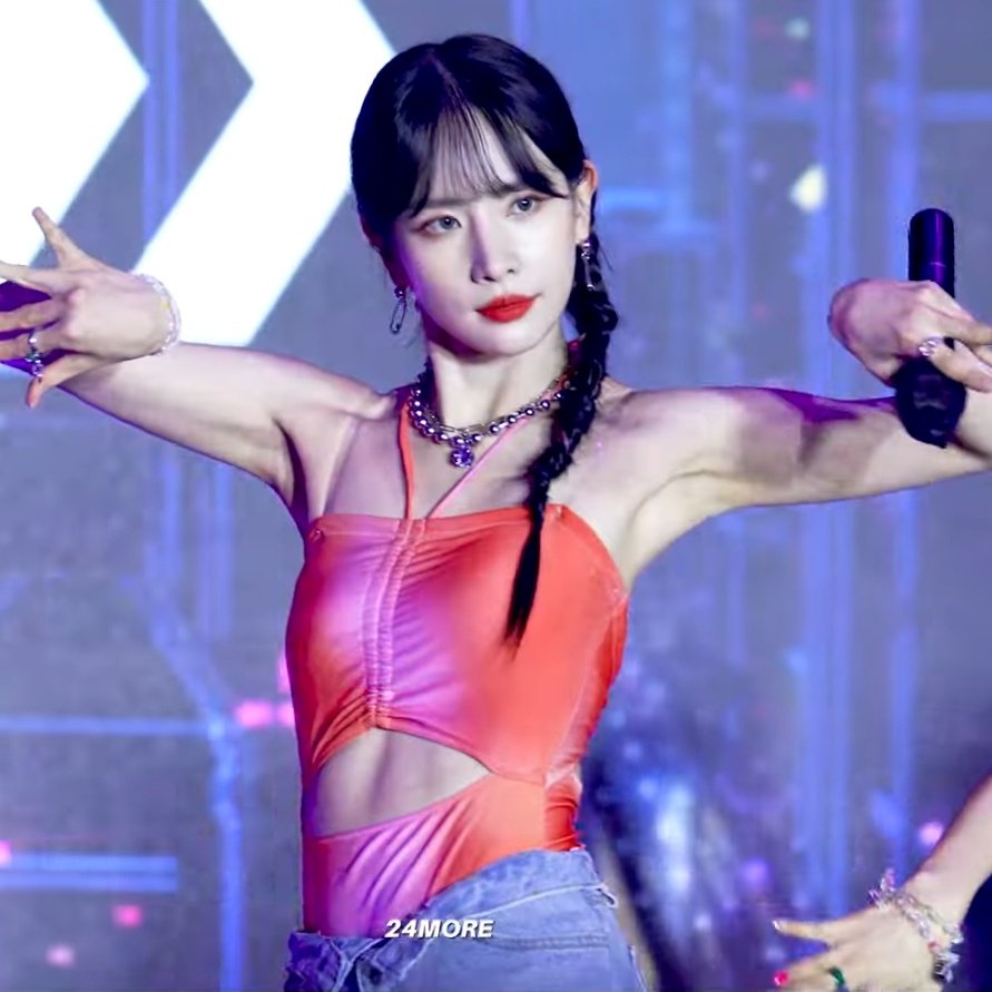 [잡담] 설아언니 복근은 앱크랙 복근..... ️ - 인스티즈(Instiz) 연예 카테고리