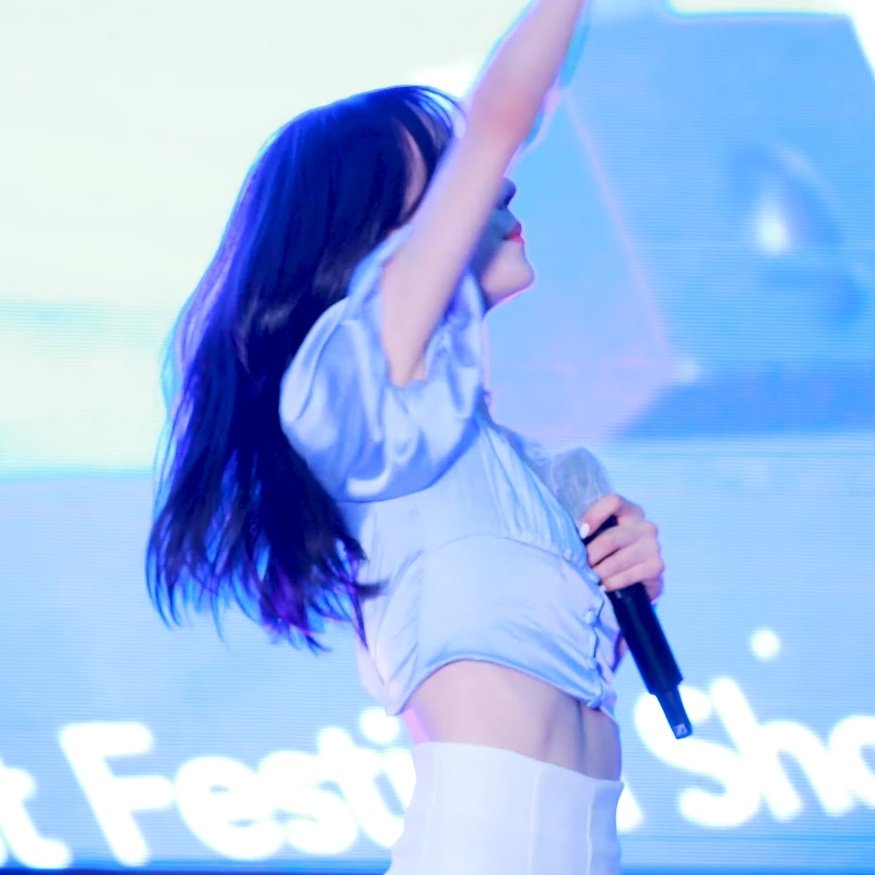 [잡담] 설아언니 복근은 앱크랙 복근..... ️ - 인스티즈(Instiz) 연예 카테고리