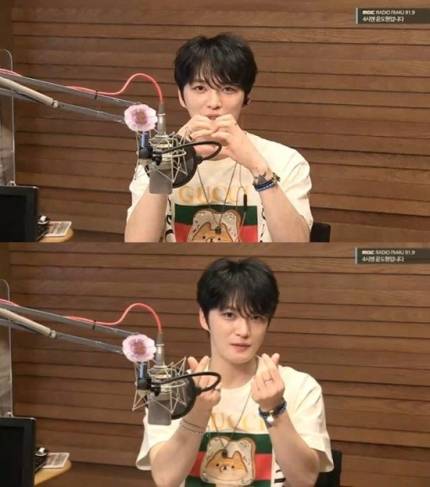 김재중 "14년 만에 지상파 간절히 기다렸다" 손♥로 전한 속마음 ('4시엔')[종합] | 인스티즈