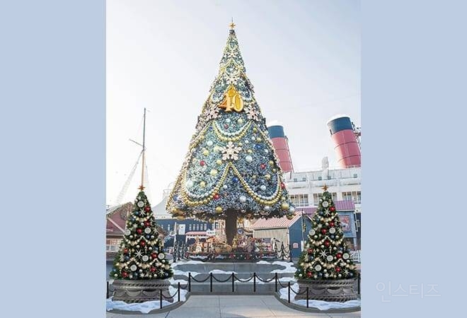 전세계 디즈니랜드의 크리스마스🎄🏰..JPG | 인스티즈