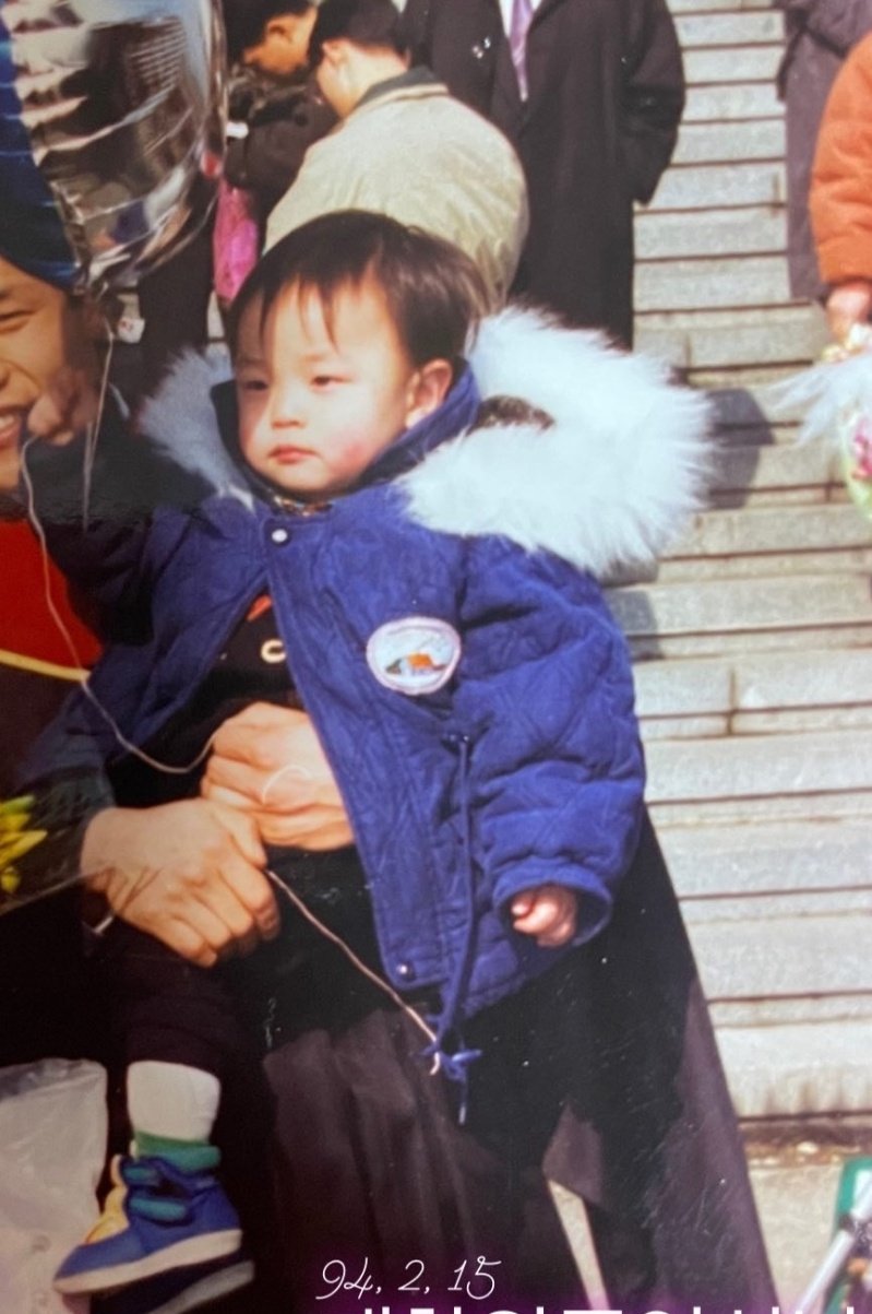 [잡담] 최상엽이랑 신예찬 이 두 사진이 불과 2주 간격으로 차이가 난단다.. | 인스티즈