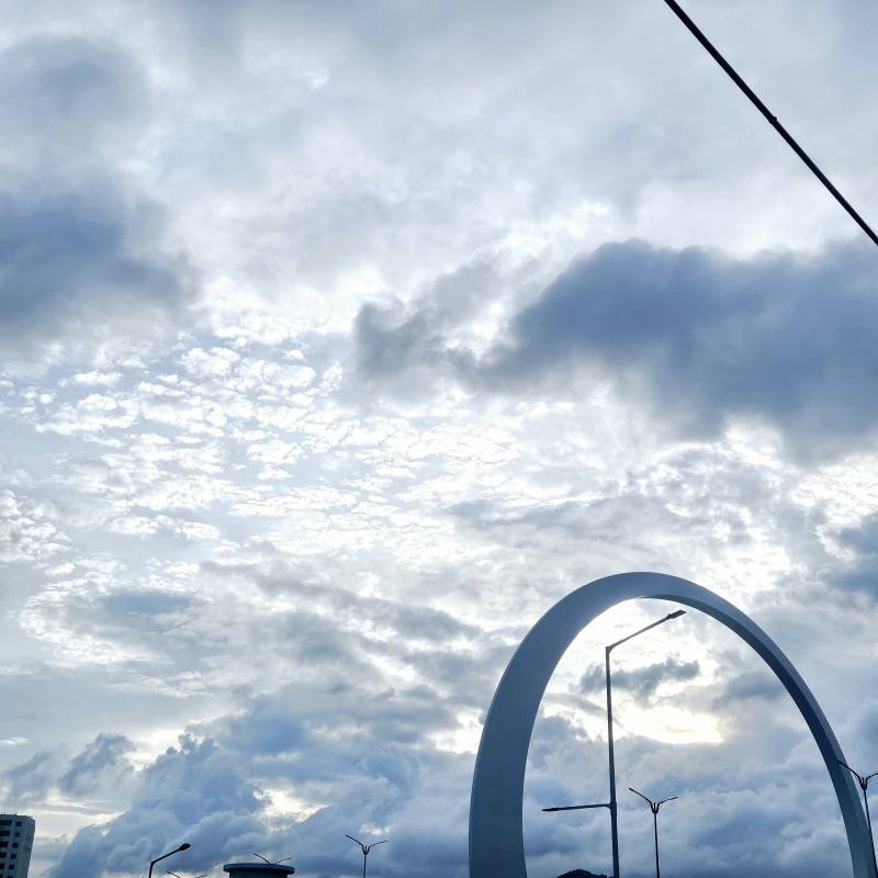 [잡담] 지금 퇴근길 구름이 넘 이쁘다☁️ | 인스티즈