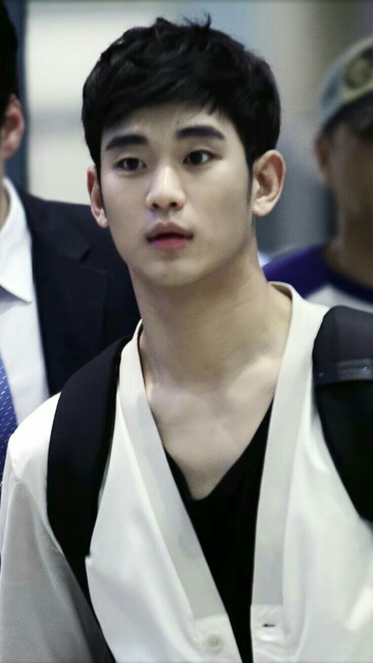 [잡담] 김수현 볼때마다 뭔가 | 인스티즈