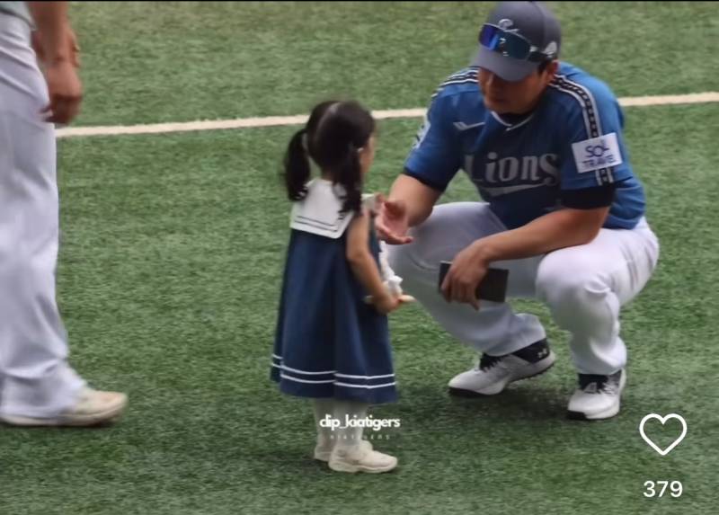 [잡담] 이 선수 누군지 알려줄 라온이 구함~ | 인스티즈