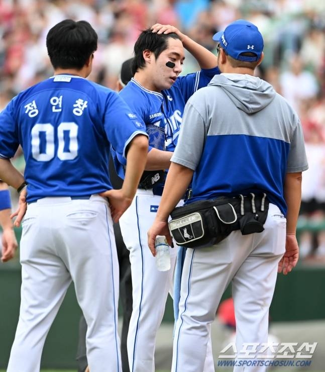 선수는 헛구역질, 관중은 구급차와 들것에...9월 폭염 2시 경기, 예견된 참사였다 | 인스티즈