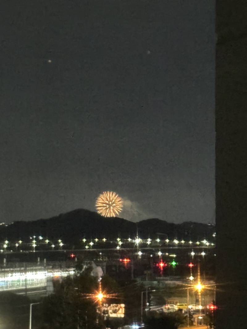 [잡담] 아니 이 ㅅㅣ간에 불꽃을 터뜨린다고..... | 인스티즈