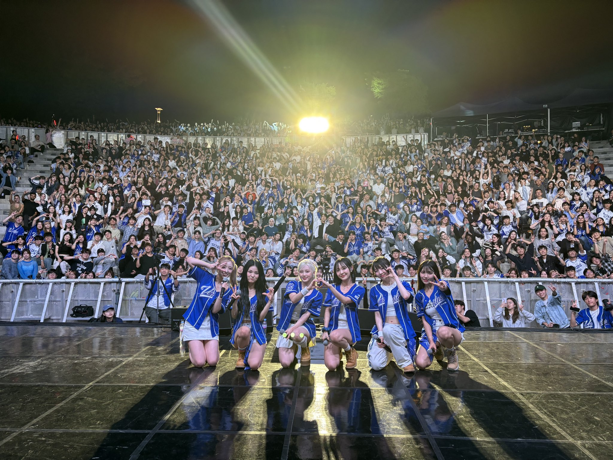 올해 데뷔후 처음으로 대학축제 돌고 있는 여자아이돌 | 인스티즈