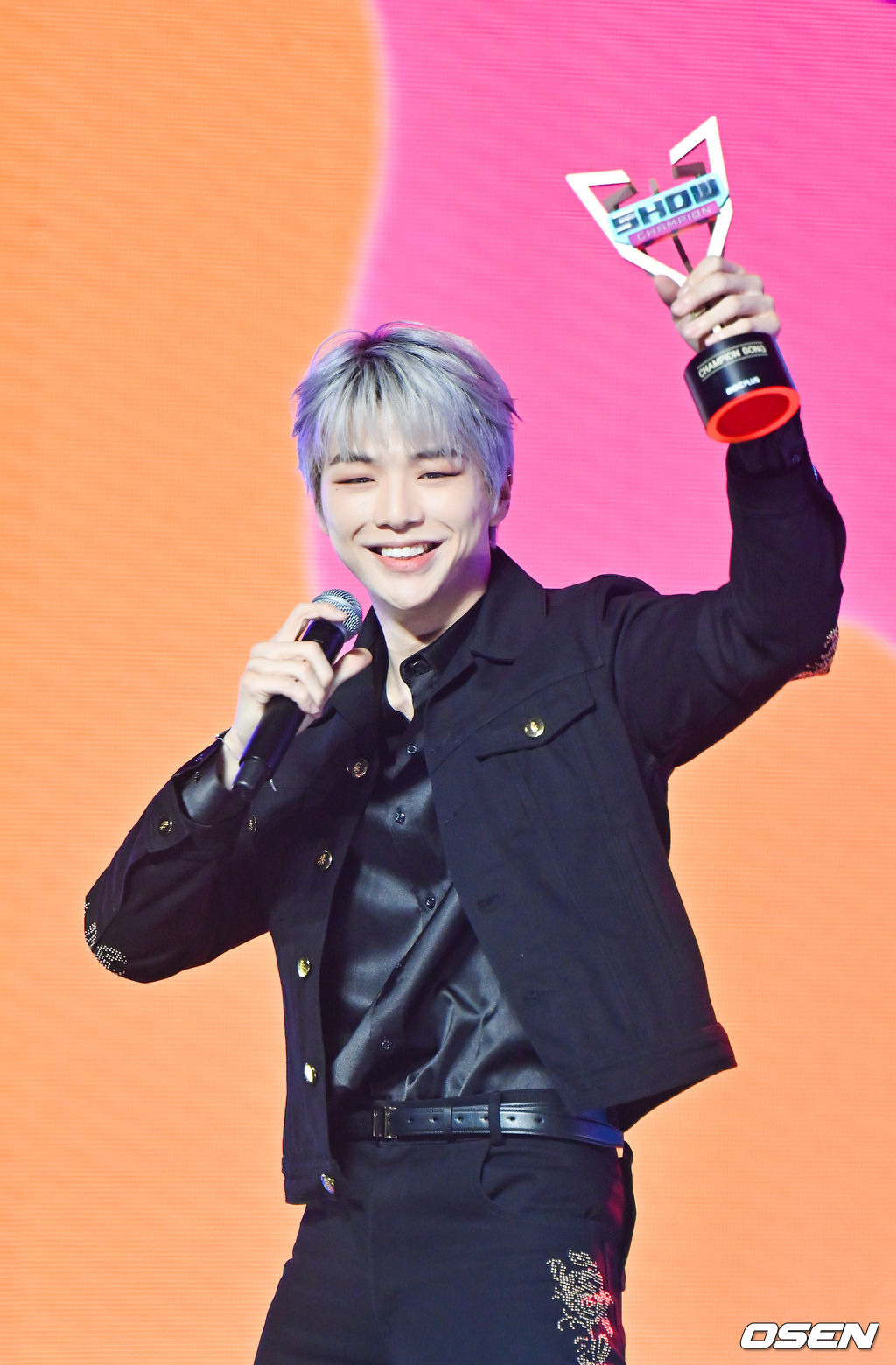 [정보/소식] 쇼챔 1위 강다니엘 | 인스티즈