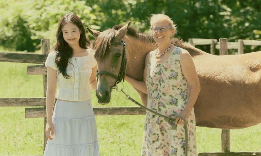 [잡담] 제니랑 (마리아)엄마랑 찍은 사진 따숩다 | 인스티즈