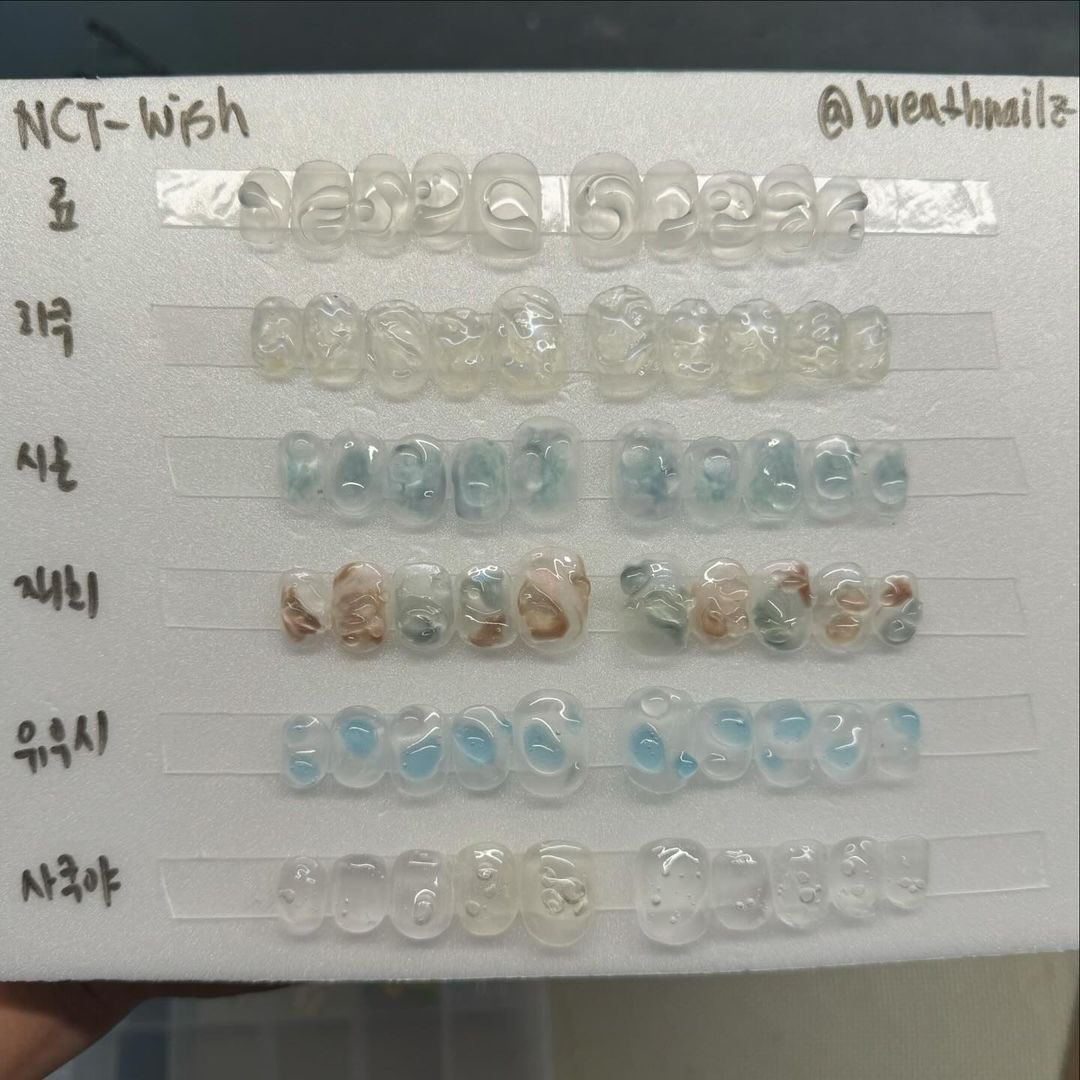 [잡담] 위시 컨포에서 네일 했던거 담당샵에서 사진 올려준거 봄? | 인스티즈