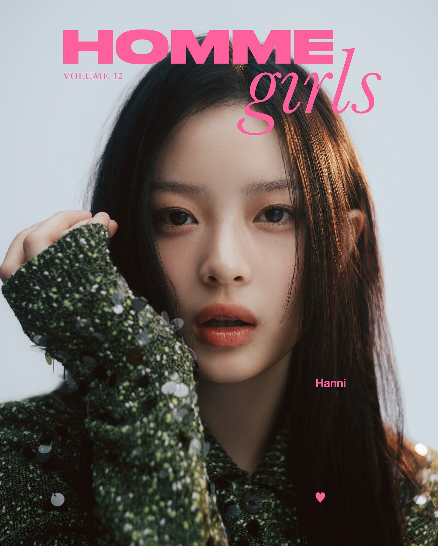 [정보/소식] 뉴진스 &lt;HommeGirls Volume 12&gt; 커버 단체 + 개인5종 | 인스티즈