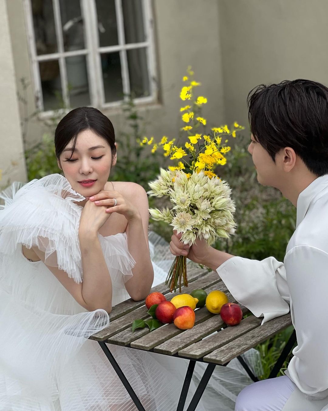 [잡담] 고우림도 결혼사진 올라옴 | 인스티즈