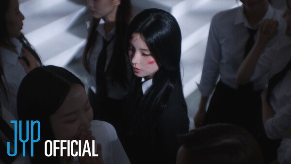 [정보/소식] ITZY 'Imaginary Friend' MV 티저...몽환적 분위기 | 인스티즈