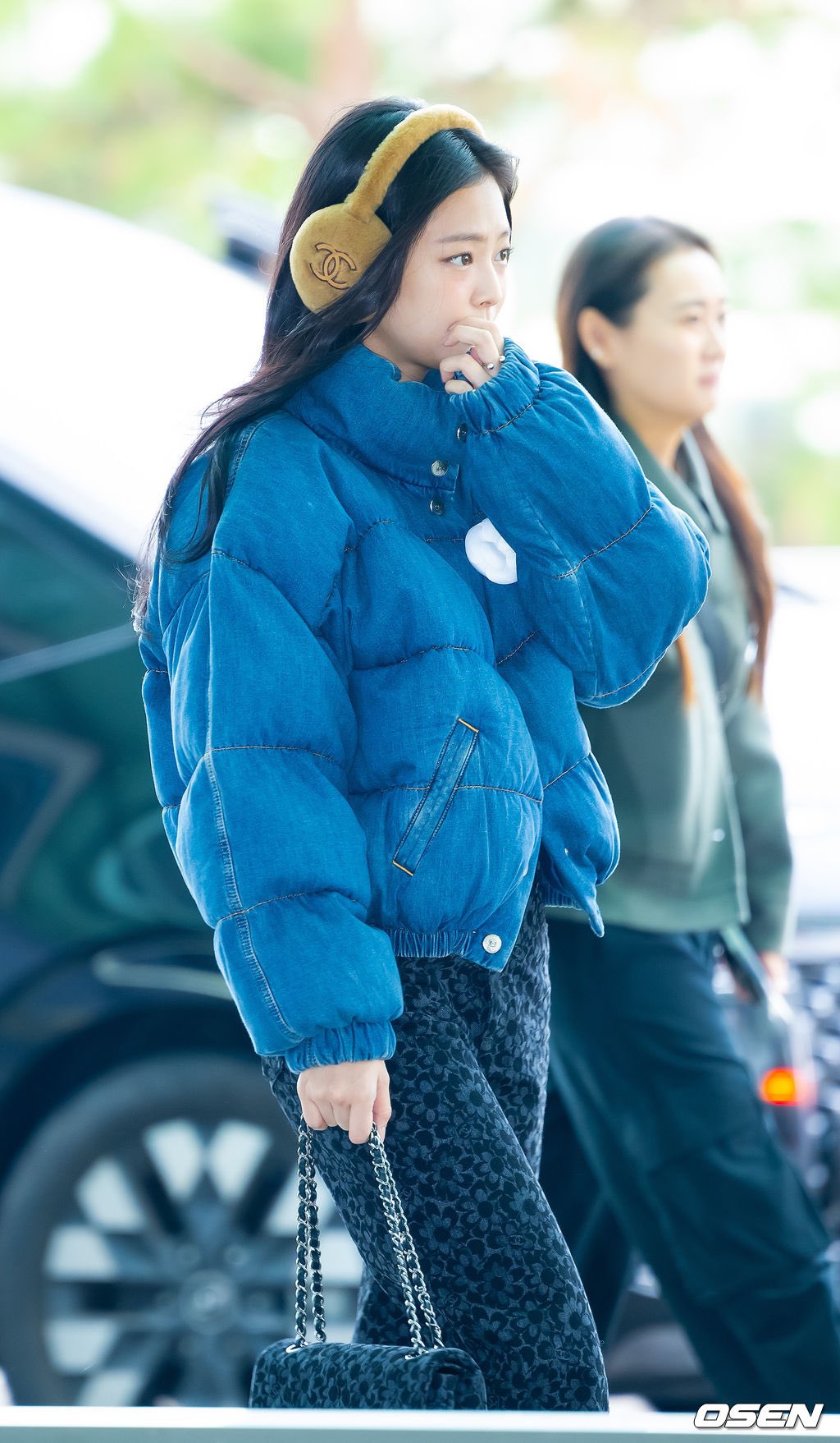 [잡담] 제니 어제오늘 입출국 공항사복 다 좋아 | 인스티즈