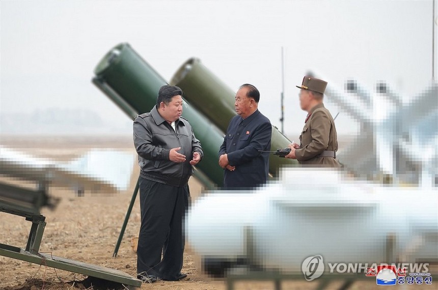 [정보/소식] 김정은 "전쟁준비 완성 총집중…핵무력 부단히 강화" 한국과 美에 선전포고 | 인스티즈