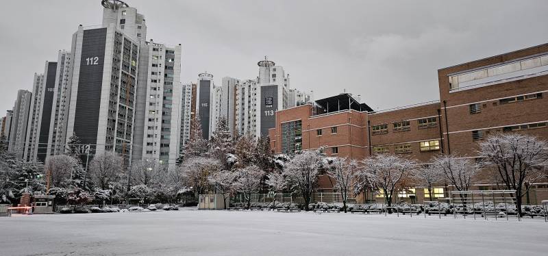 [잡담] 학교에 일찍 도착한 사진 | 인스티즈