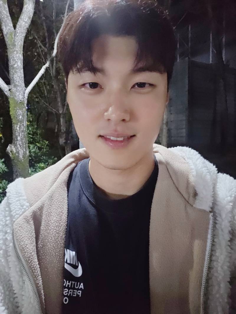 [잡담] 김대중컨벤션센터 앞에서 만난 선수들사진 🥰 | 인스티즈