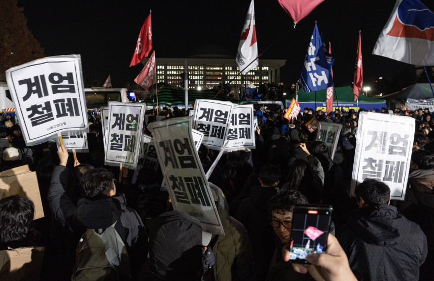 [정보/소식] 45년만에 비상계엄인데 재난문자 '조용'…왜? | 인스티즈