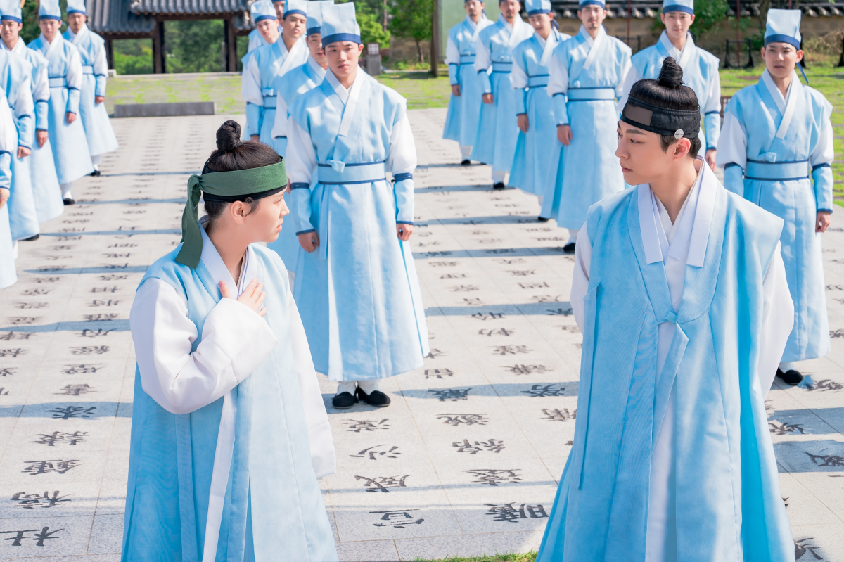 [정보/소식] 배인혁♥김지은 직접 밝힌 로맨스 케미 "귀엽고 재밌게 촬영”(체크인 한양) | 인스티즈