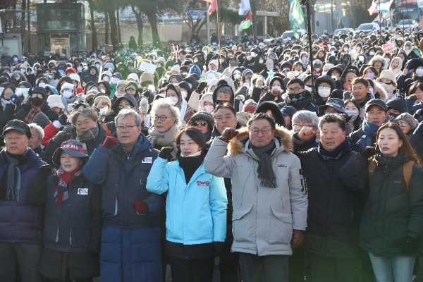 [정보/소식] 죽음 위 시상식, 즐거우십니까? [기자의눈] | 인스티즈