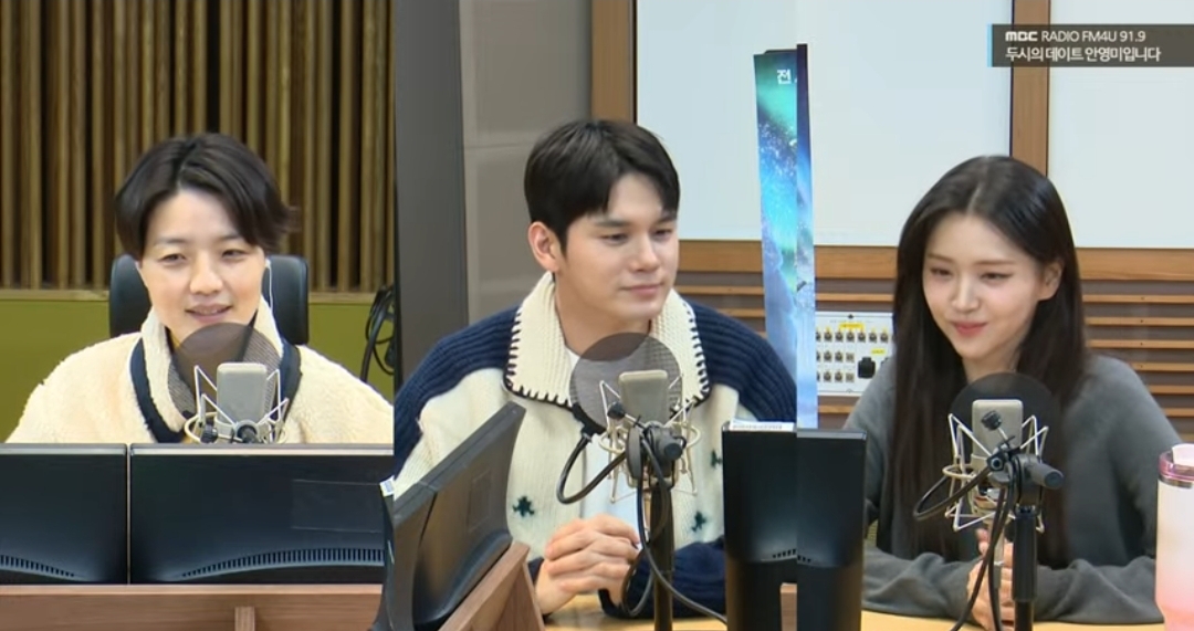 [잡담] 옹성우 김지은 지금 안영미 라디오 나오고 있네 | 인스티즈