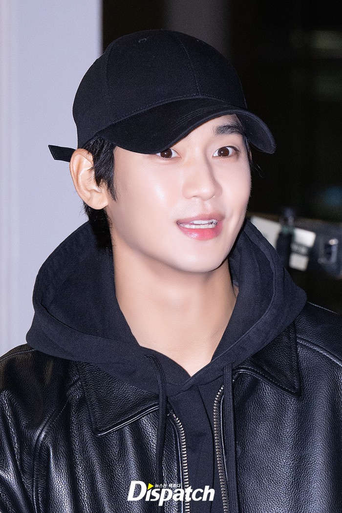 [잡담] 김수현 출국사진 | 인스티즈