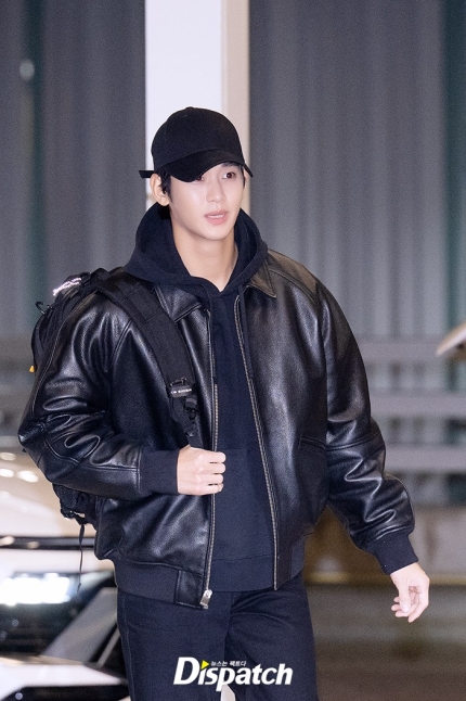 [잡담] 김수현 공항 출국 사진 | 인스티즈