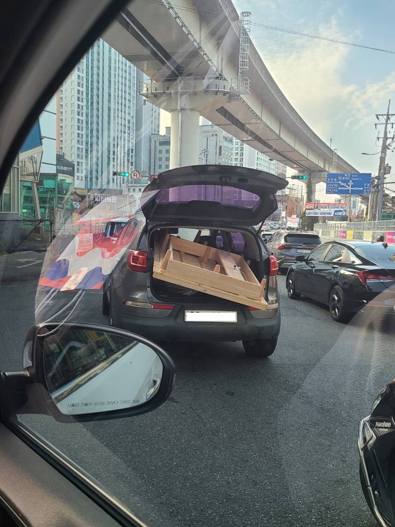 [잡담] 앞에차가이러고가는데..이런건어디다신고해..? | 인스티즈