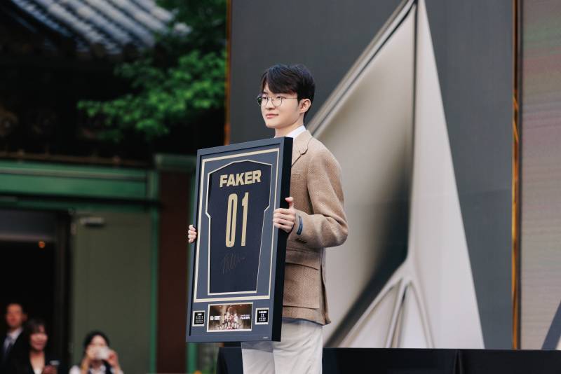 [정보/소식] LCK flickr 2024 REWIND: Faker - Hall of Legends 티원 모음 | 인스티즈