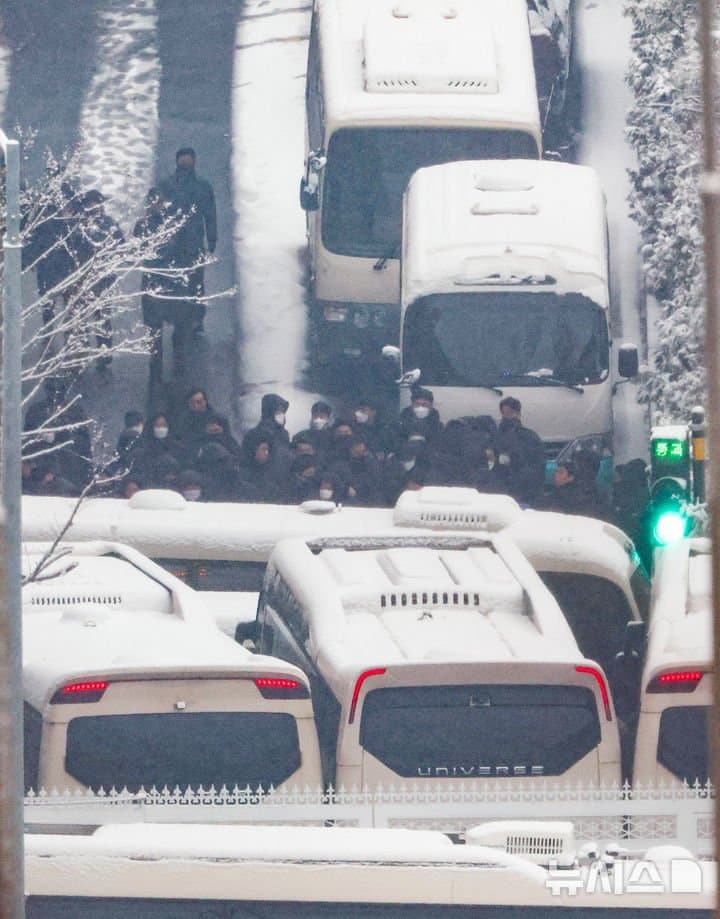 [마플] 실시간 한남 관저 현황 | 인스티즈