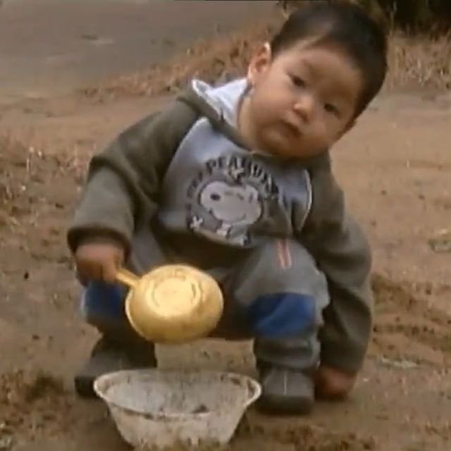 [잡담] 난 애기 안 좋아한다 생각하고 그게 맞는데 본진 애기 때 보면 | 인스티즈