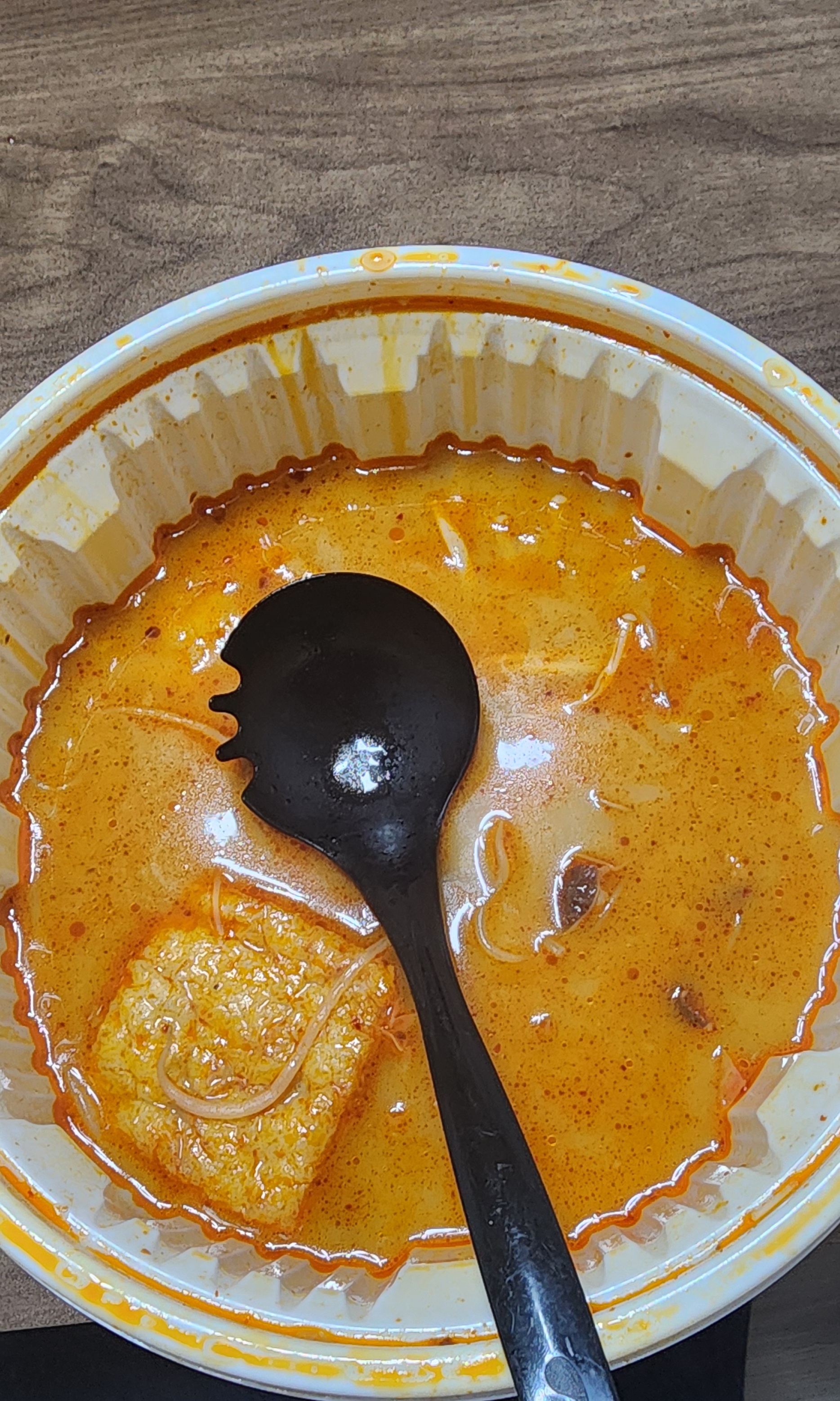 [잡담] 앞서 미안...🙏 나 마라탕 처음 먹고 있는데 걱정과 달리 짱맛탱이야ㅠㅠ | 인스티즈