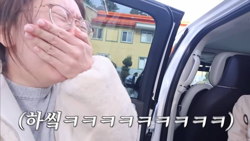 [잡담] 애기들 울면서 "웃지마!!!!!!!!" 하는 거 너무 웃기고 귀여움ㅋㅋㅋㅋ | 인스티즈