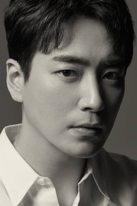 [단독] '대세' 이준혁, 차차기작은 '로또 1등도 출근합니다' | 인스티즈