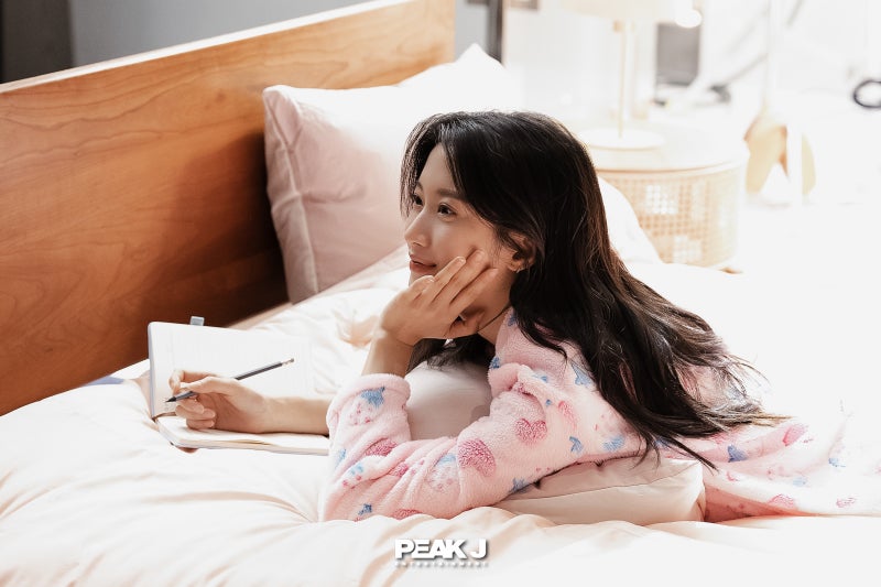 [잡담] 그놈은흑염룡 문가영 소속사에서 풀어준 사진 이쁘다 | 인스티즈